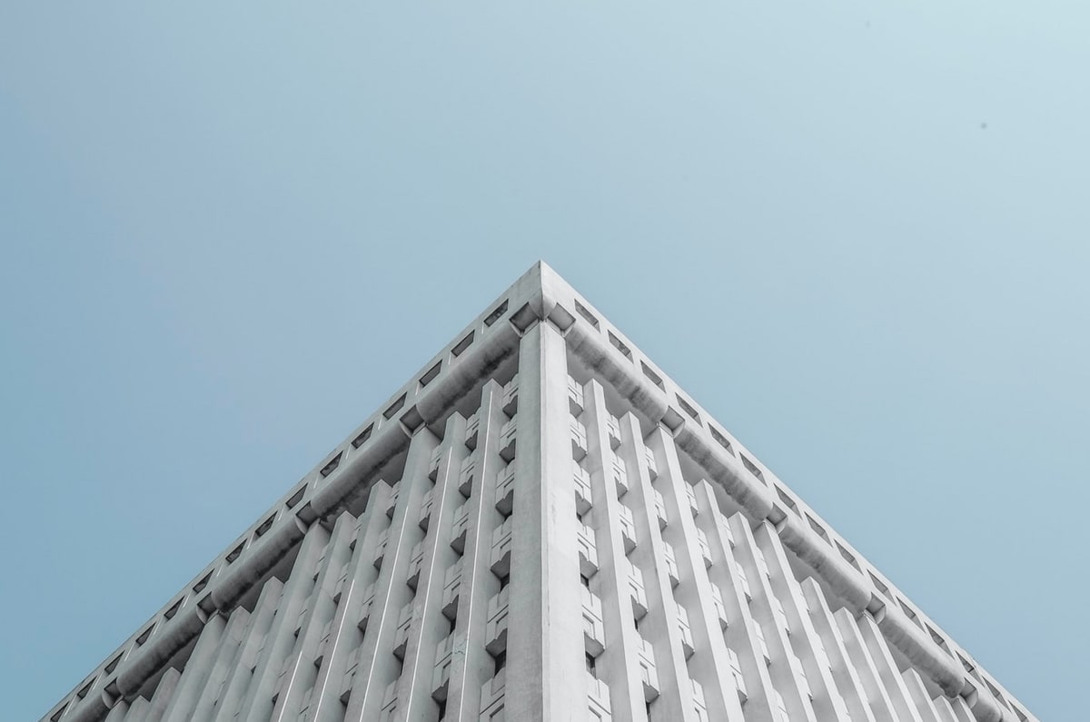 AG体育app下载-特鲁姆普未受空场办赛影响 放言愿意在停车场争冠