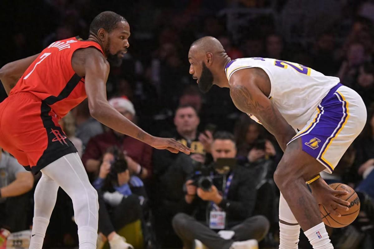 AG体育官方网站-1000场20+有多难?NBA现役仅2人,哈登还一线生机,库里没戏了