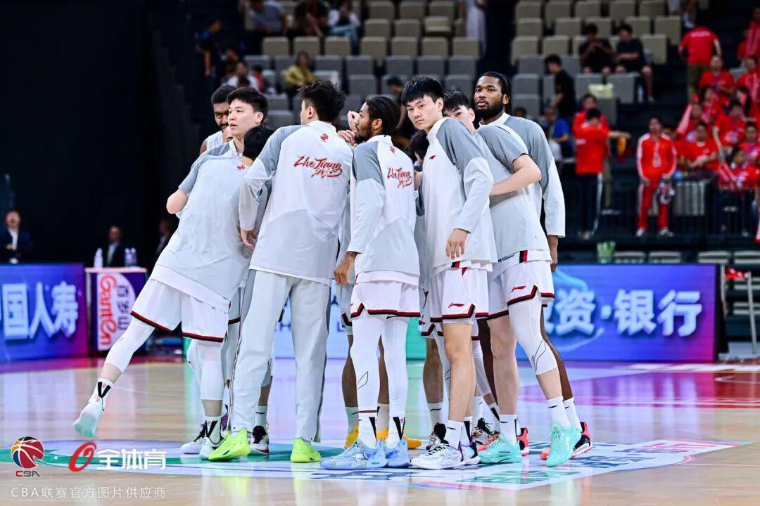 AG体育-【CBA联赛】季后赛1/4决赛G1｜浙江稠州金租95-108不敌深圳马可波罗